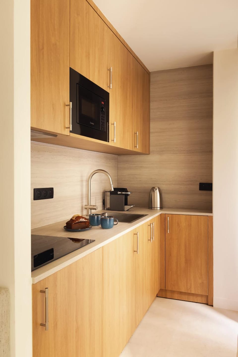 Coffee/tea facilities, Kitchen or kitchenette