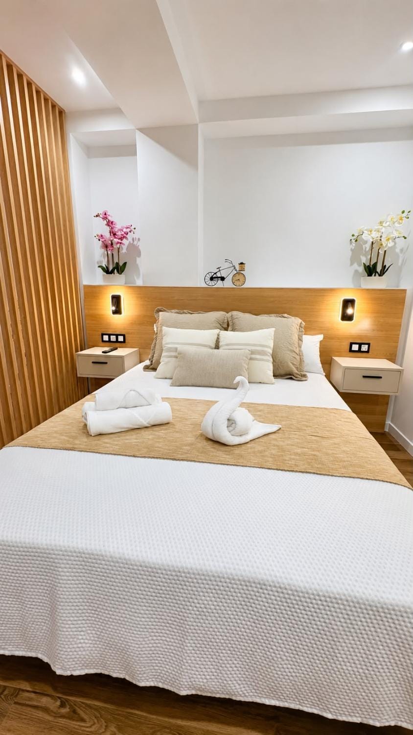La falda del castillo hostal Bed and Breakfast in Alicante