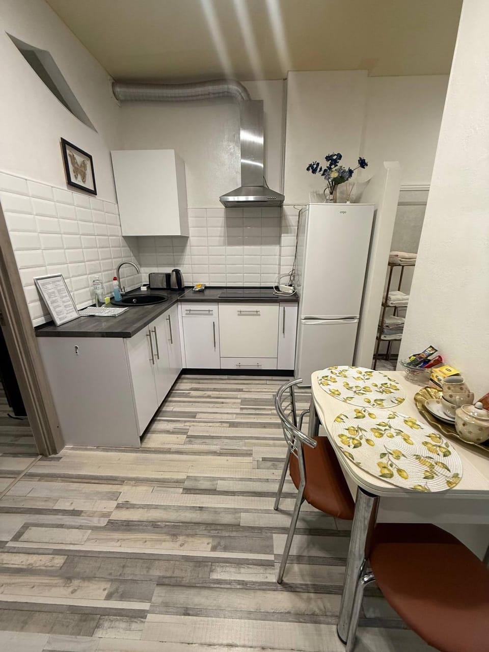 Dining area, oven, pet friendly, stove