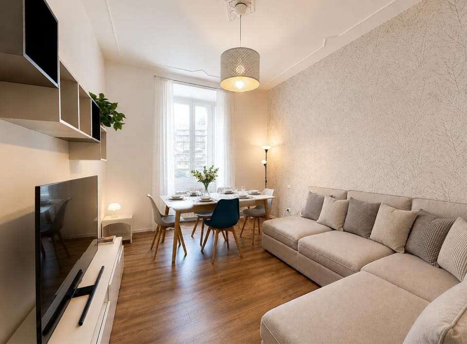 Communal lounge/ TV room, TV and multimedia, Living room