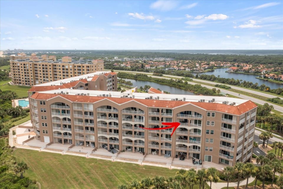 Property building, Day, Neighbourhood, Bird's eye view, Location