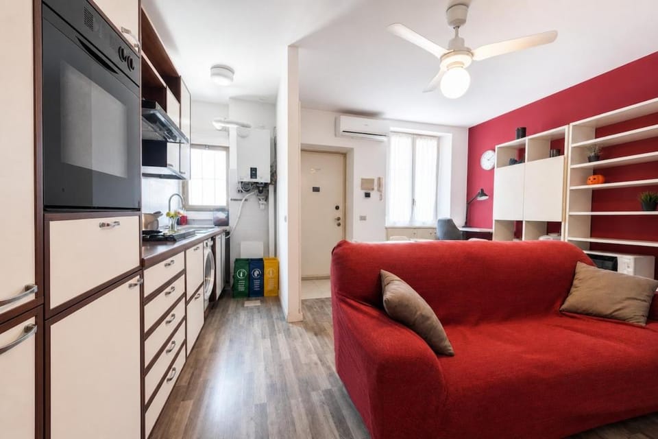 Bello Dentro, smart home in Cimiano M2 near San Raffaele hospital Apartment in Milan