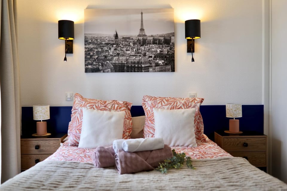 2P confort Pte de Versailles 4 pers Parking Apartment in Issy-les-Moulineaux