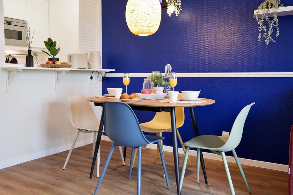 2P confort Pte de Versailles 4 pers Parking Apartment in Issy-les-Moulineaux