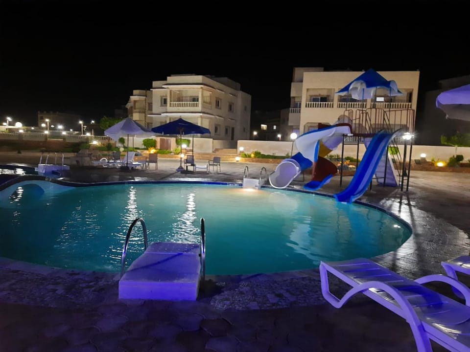 شاليه للايجار الصيفي و الشتوي قرية لميرا الساحل الشمالي Chalet in Egypt