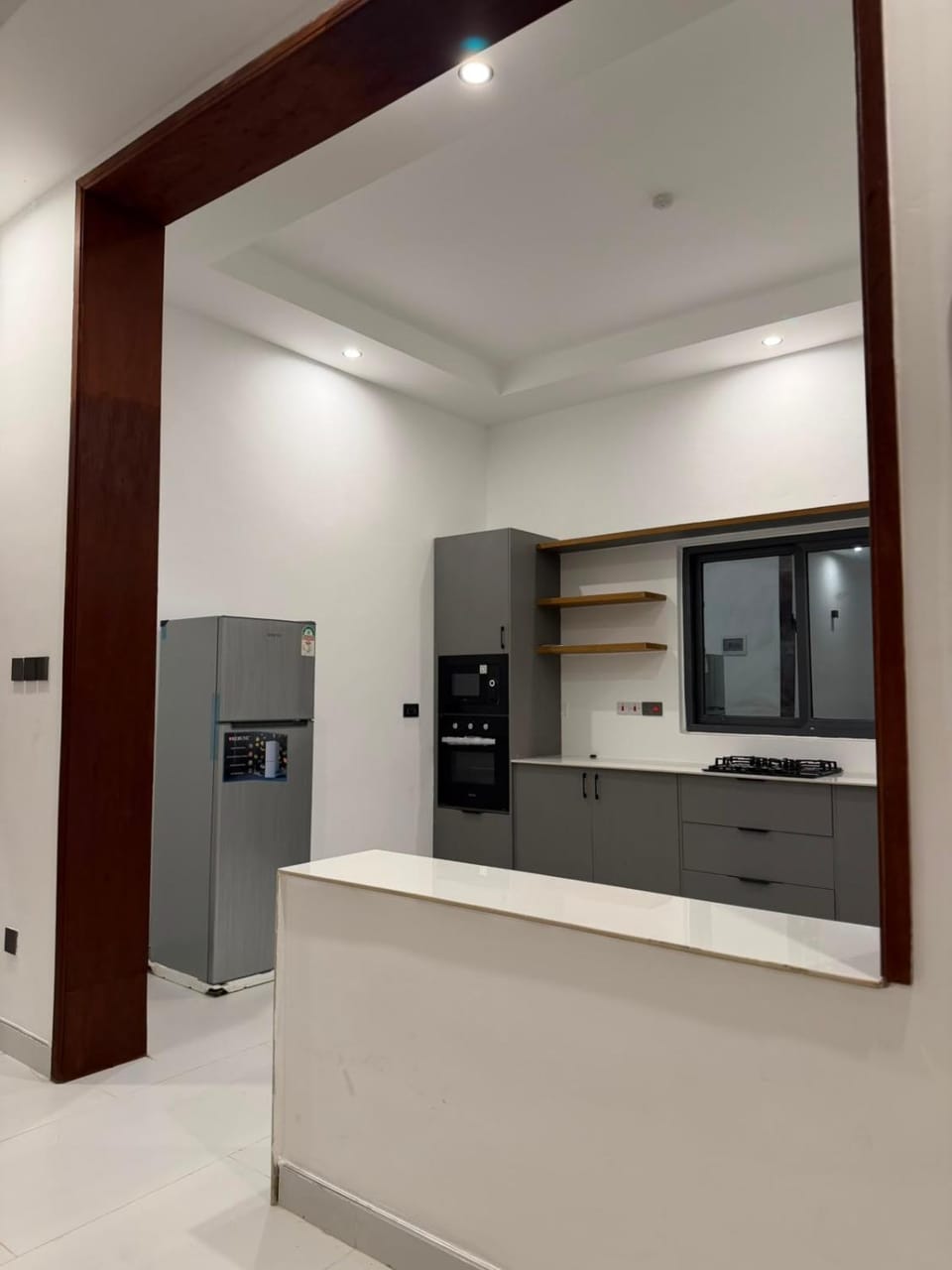 Kitchen or kitchenette, oven