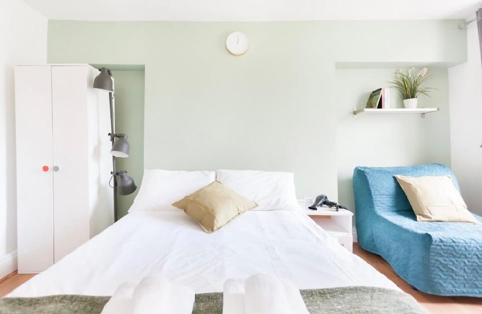 Fifty3 Holidays Apartment in London Borough of Islington