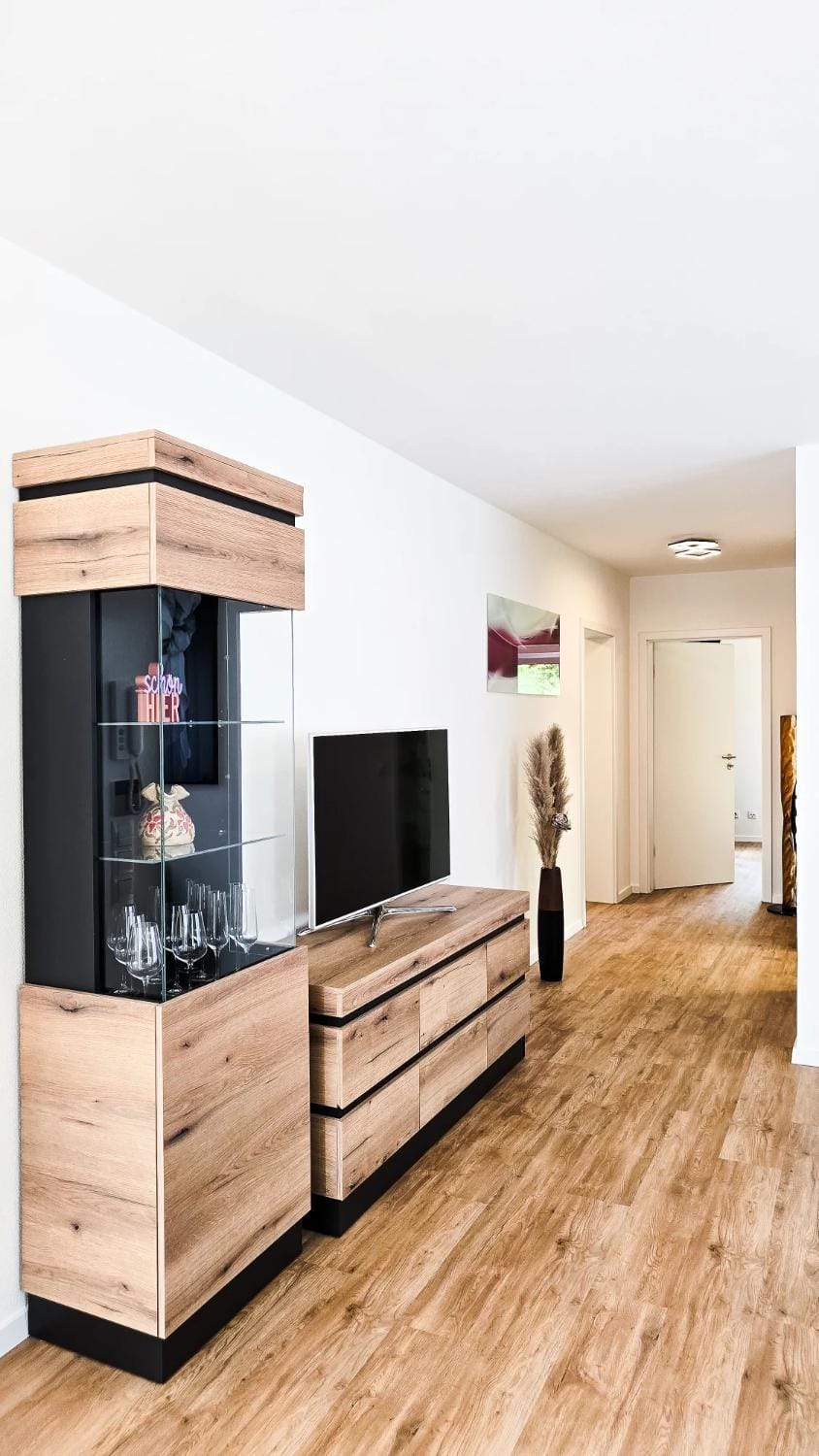 Communal lounge/ TV room, TV and multimedia, Living room