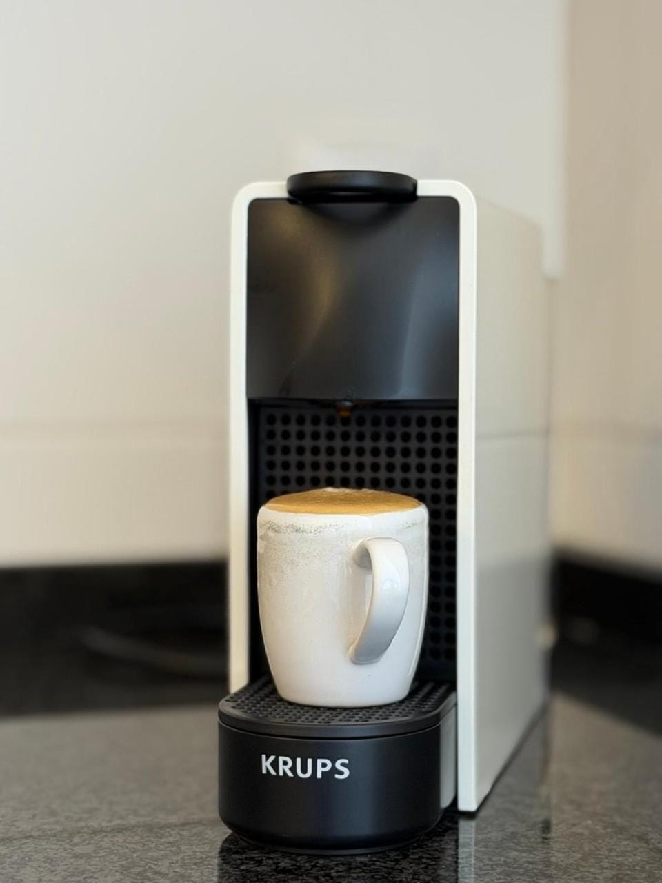 Coffee/tea facilities, kitchen