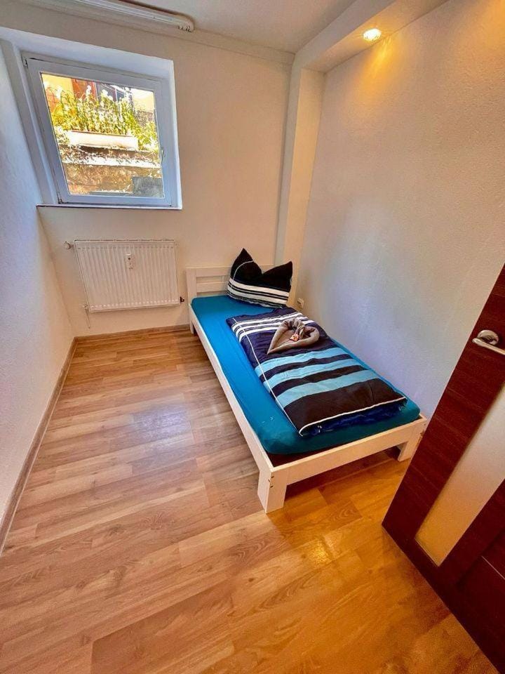 Monteurwohnung, 2 Parkplätze, flexible Anreise,Internet, Top Lage Apartment in Offenburg
