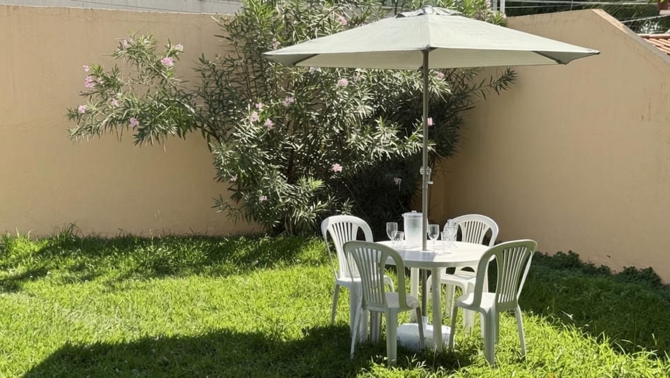 Patio, Day, Garden, Dining area, Garden view