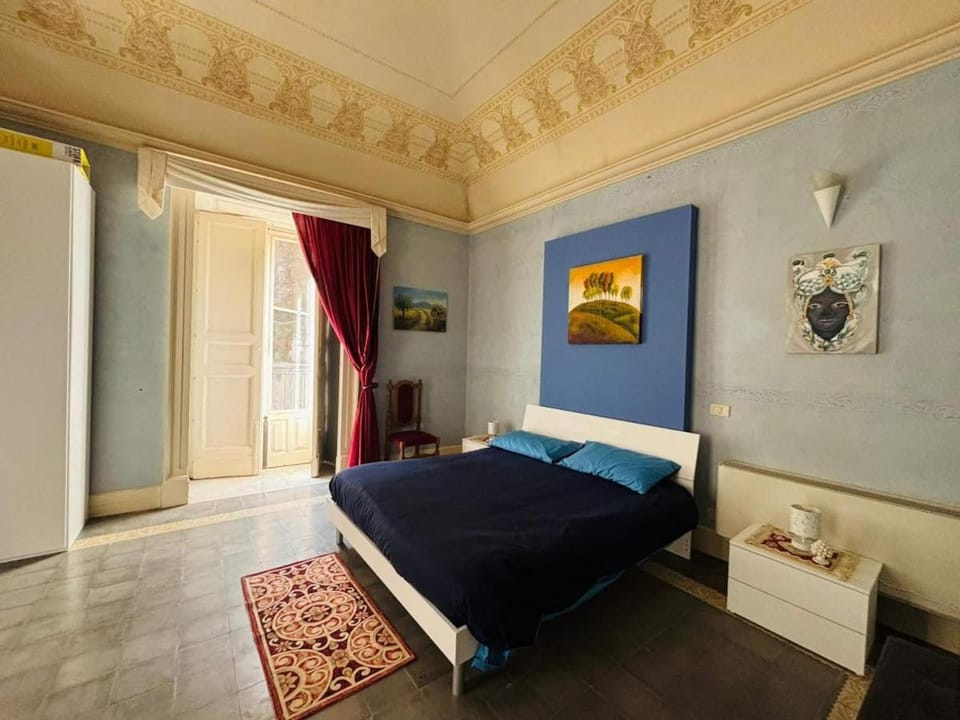 19th-century apartment 1 min from the cathedral Apartment in Catania
