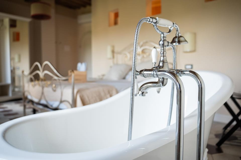 Bathroom, Bedroom, Bath