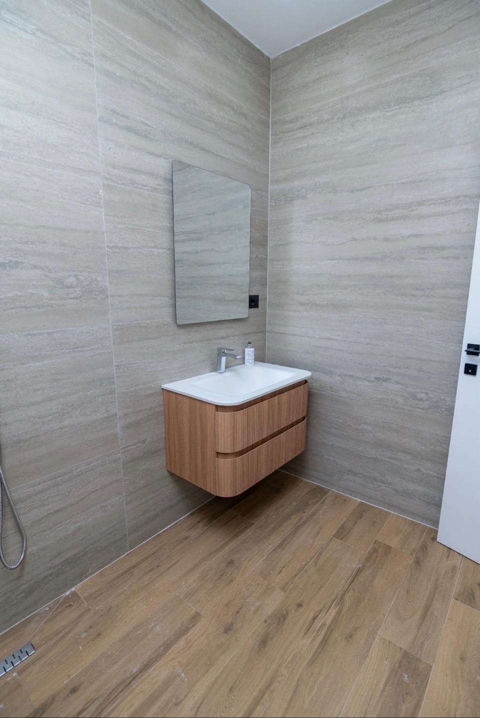 Rael guesthouse Bed and Breakfast in Vlorë