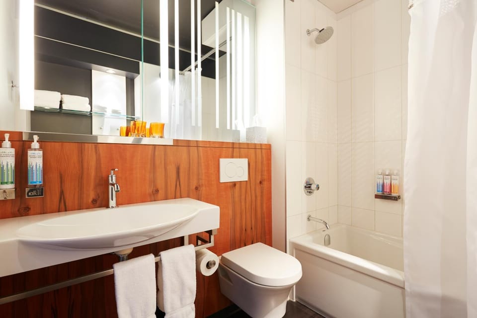 Bathroom, Bath