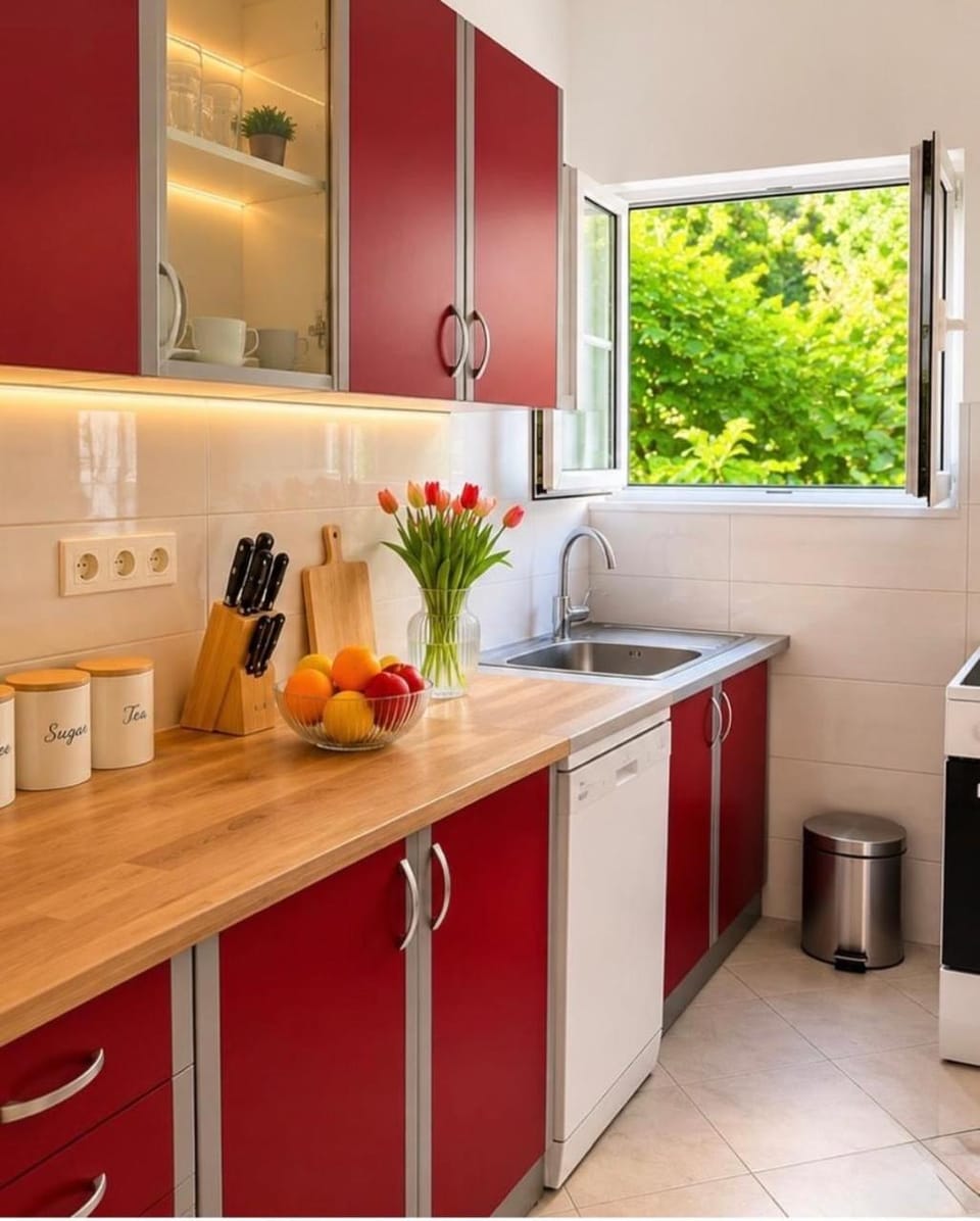 Sun House Apartment in Kotor Municipality