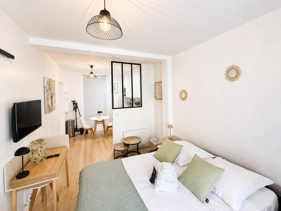 Studio Design avec Jardin - Pre St Gervais - 2P Apartment in Pantin