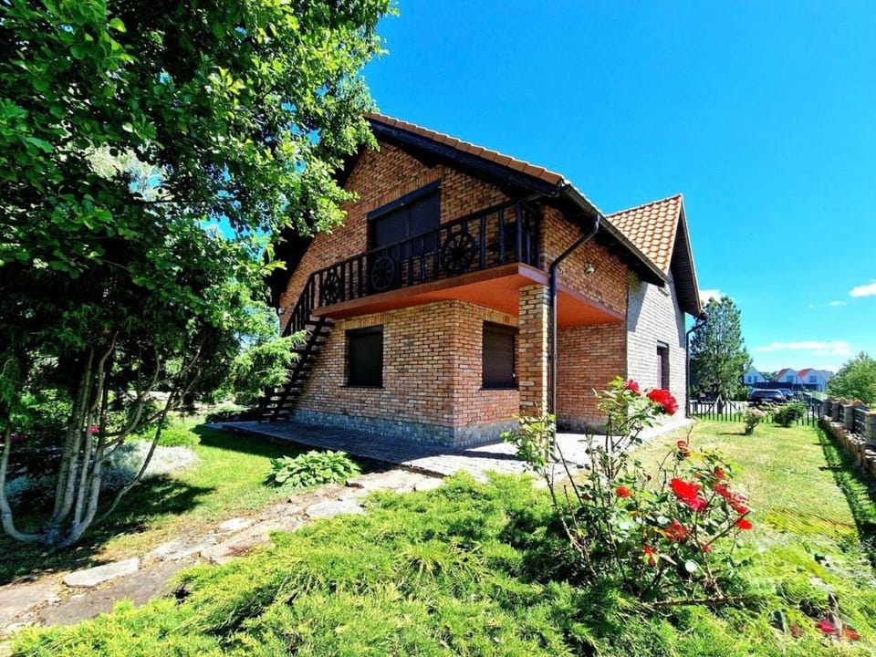 SEASIDE VILLA 2 min till the beach House in Palanga