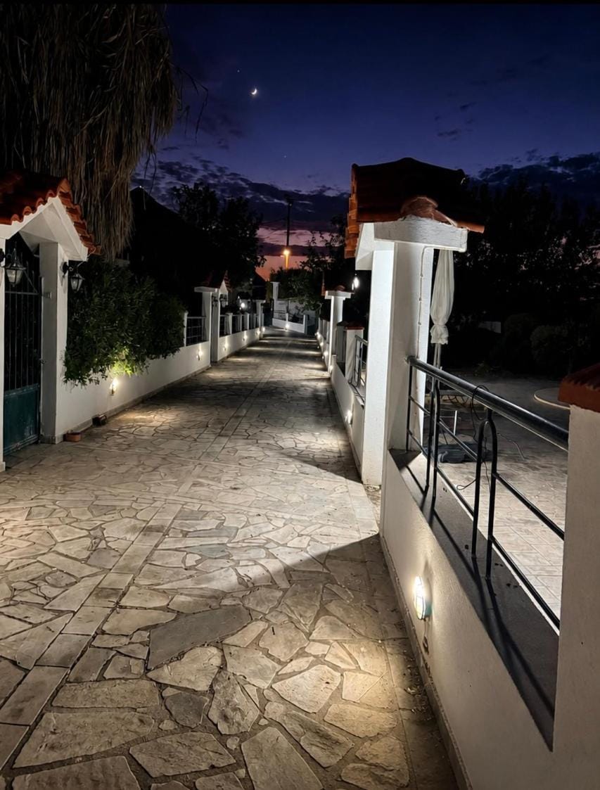 Patio, Night