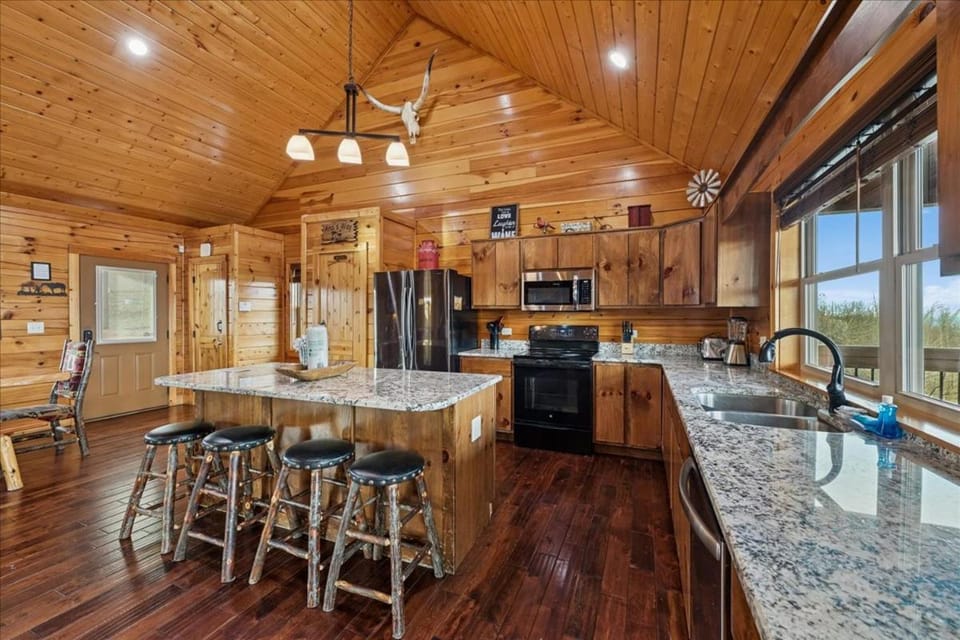 Altitude Vista by Venture Smoky Mountains House in Sevier County