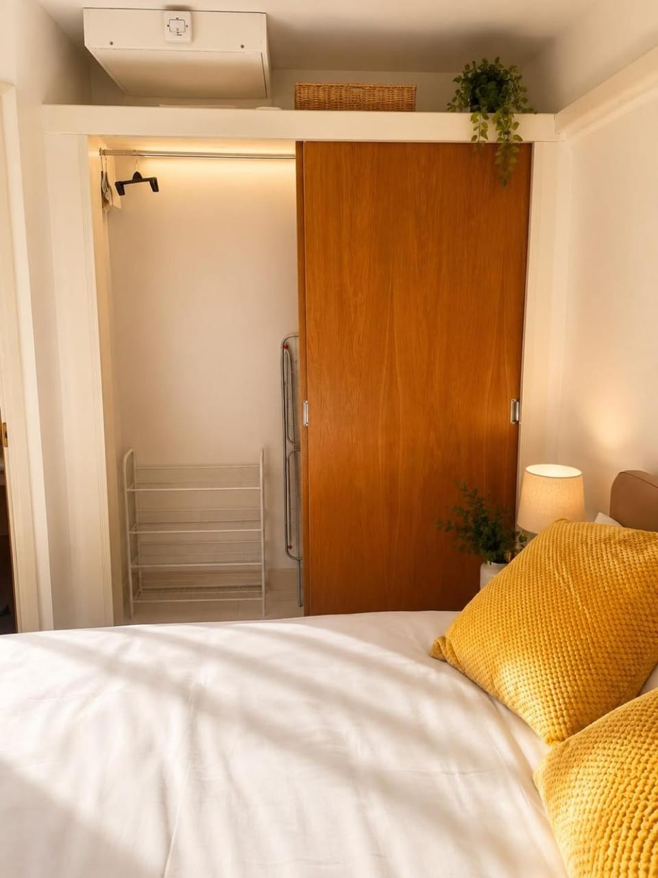 City Centre Apartment Sleeps 4 Balcony Central Next to Mailbox Apartment in Birmingham