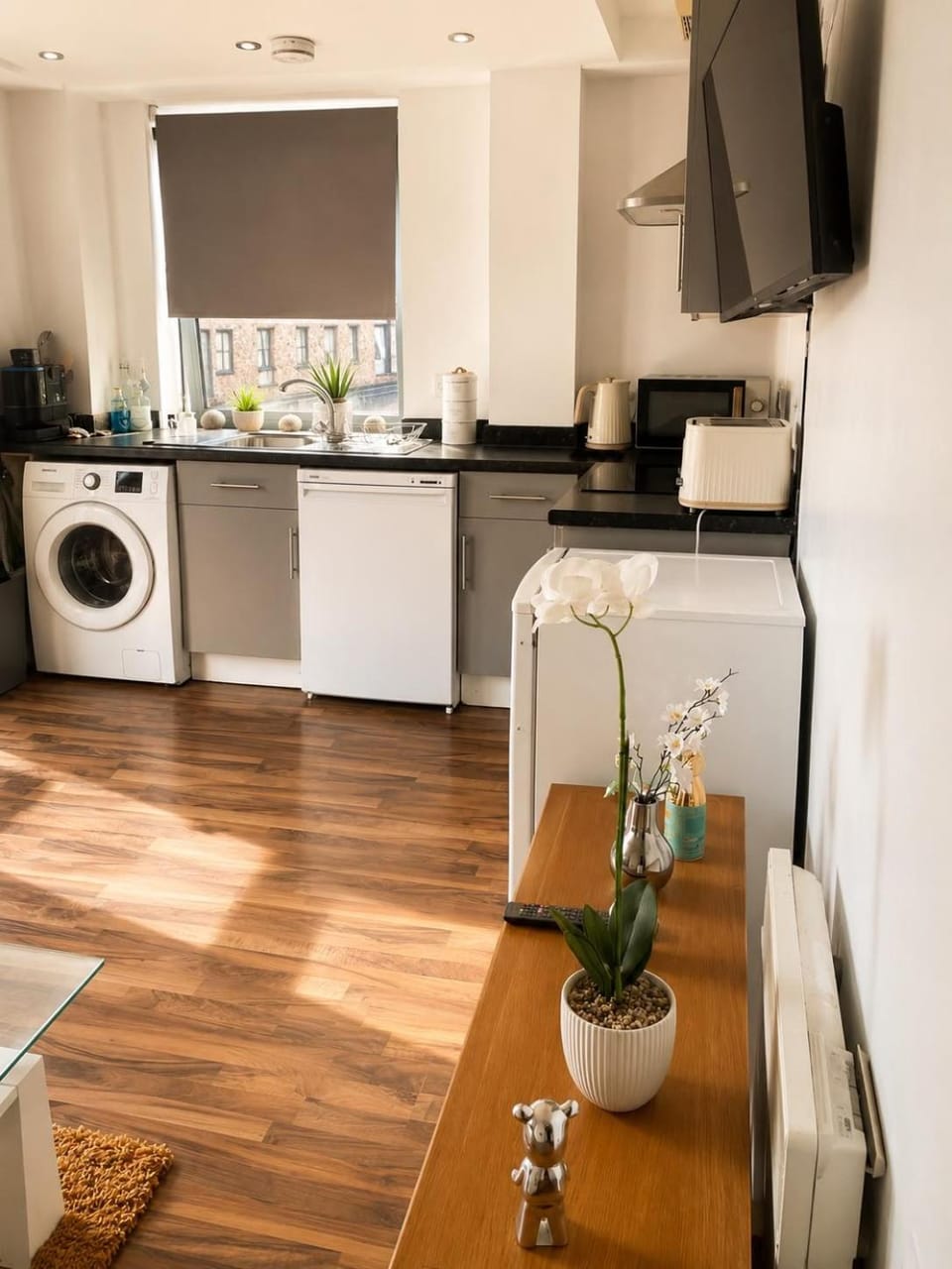 City Centre Apartment Sleeps 4 Balcony Central Next to Mailbox Apartment in Birmingham