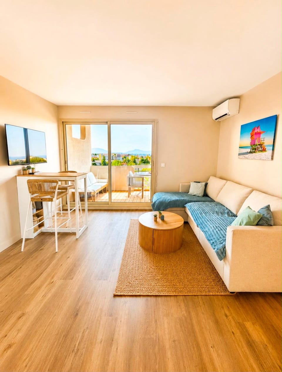 Balcony/Terrace, Living room, air conditioner