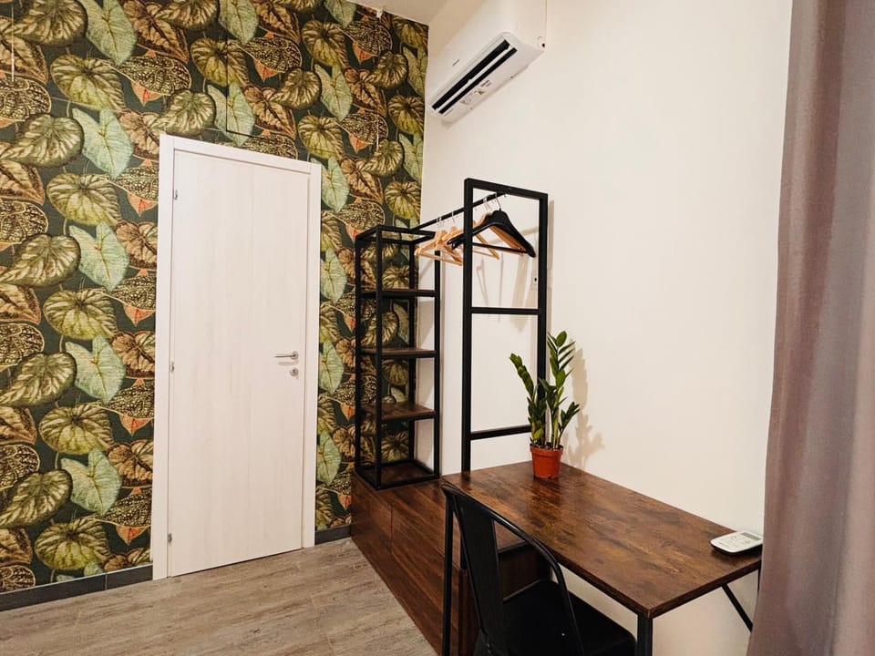 wardrobe, air conditioner