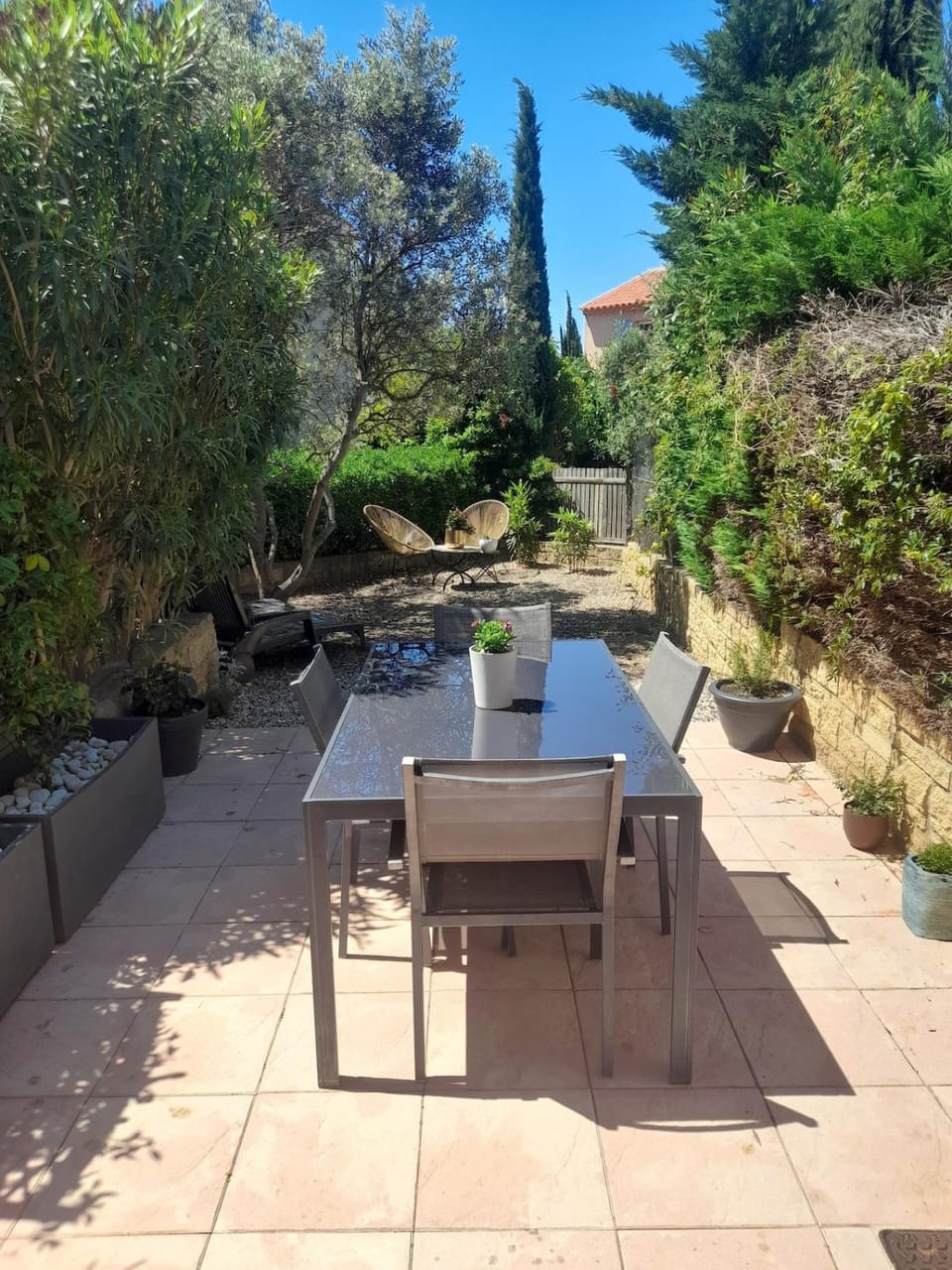 Charming accommodation in Provence Apartment in Arles