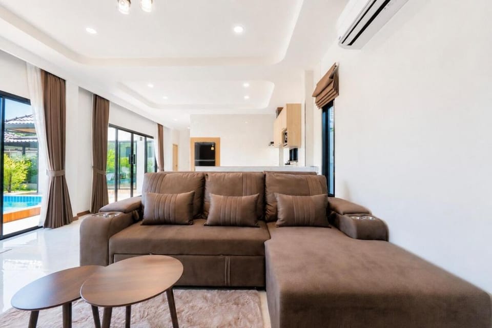 Zeitoun Pool Villa in Bangtao Beach Villa in Choeng Thale