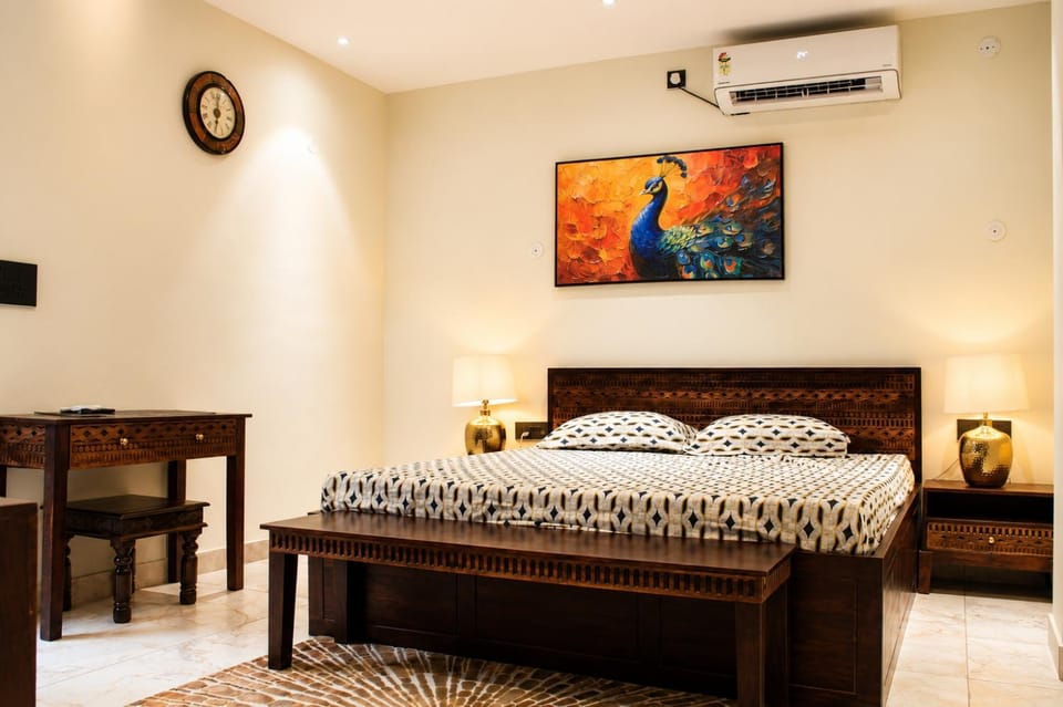 Bed, Photo of the whole room, Bedroom, air conditioner