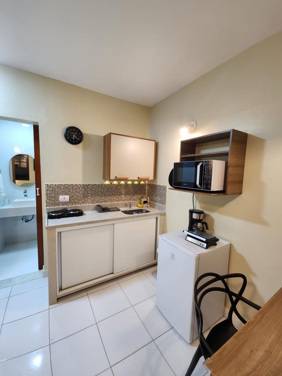 Kitchen or kitchenette, stove