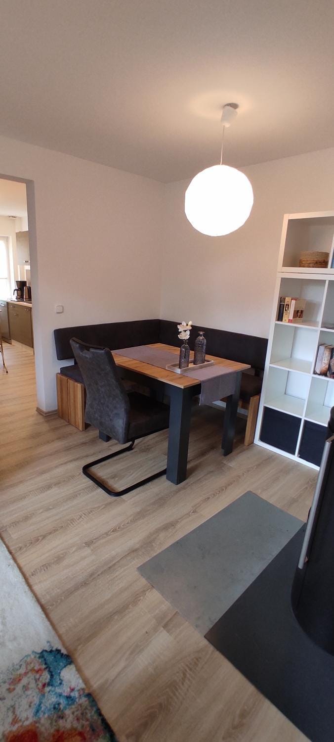 CrossAIR mit Parken, Fahrradgarage und PKW-Wallbox am Haus Apartment in Zwickau