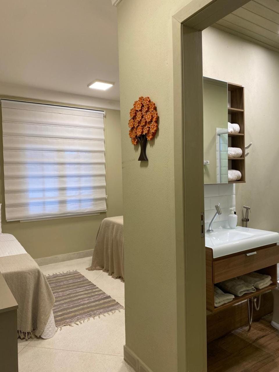 Casas das Palmeiras com Piscina Aquecida, 4 Suítes, Cond 50m da Praia em Caraguatatuba House in Caraguatatuba