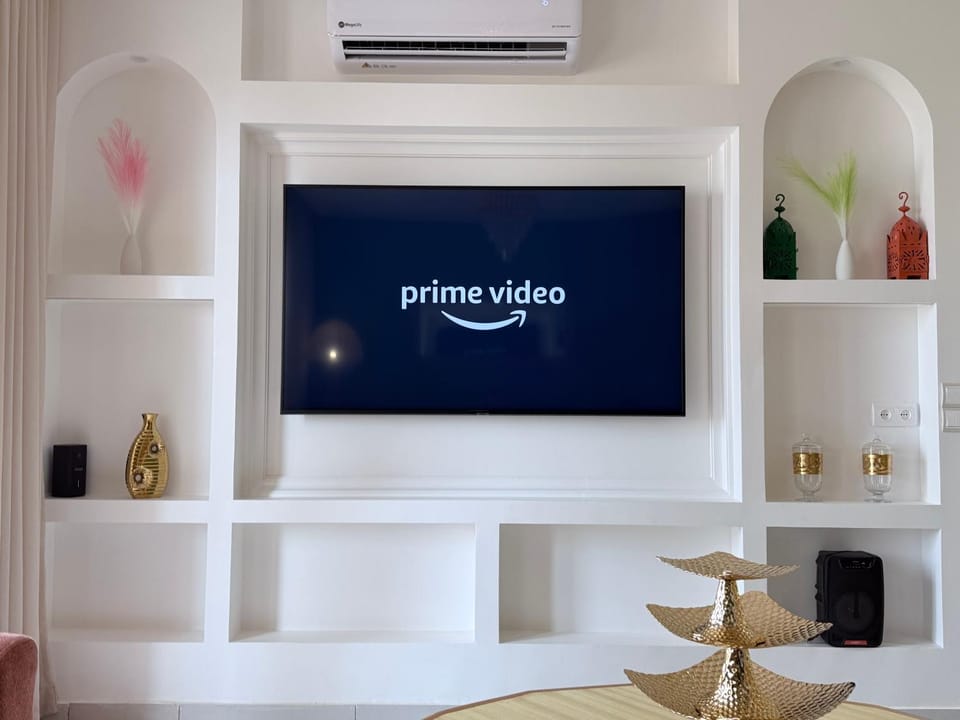 TV and multimedia, air conditioner
