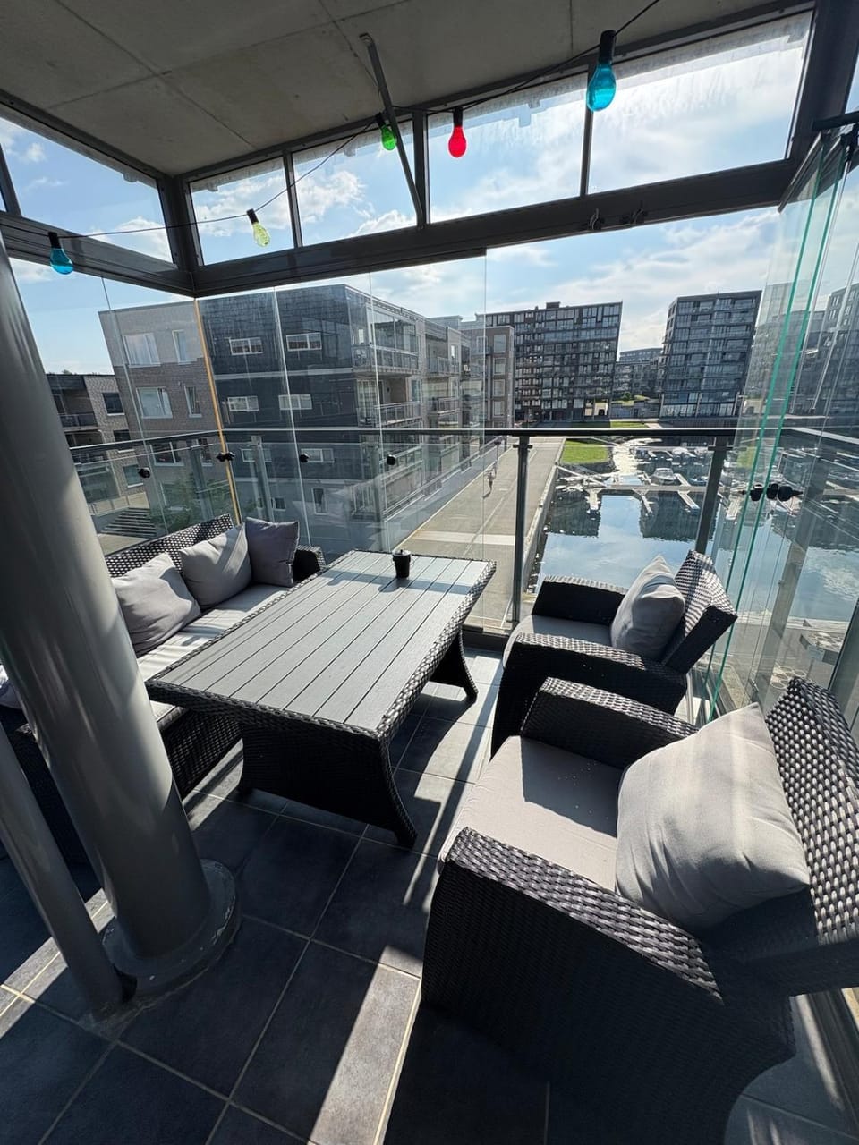 Modern apartment with balcony available Aug 24-27 ONS Apartment in Stavanger