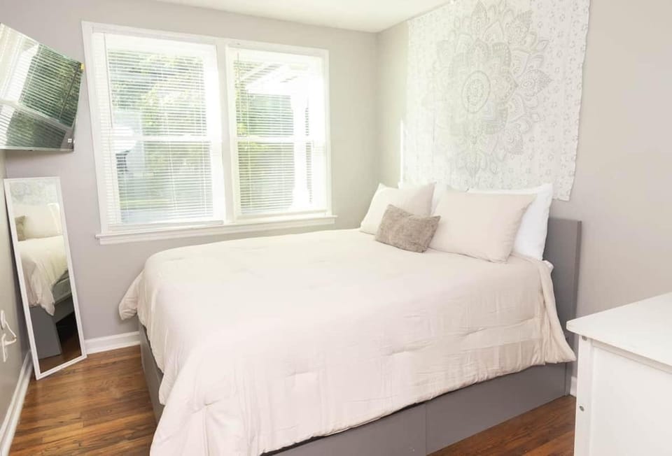 Cozy 3BR Home | 15 Min to Downtown Atlanta House in Belvedere Park