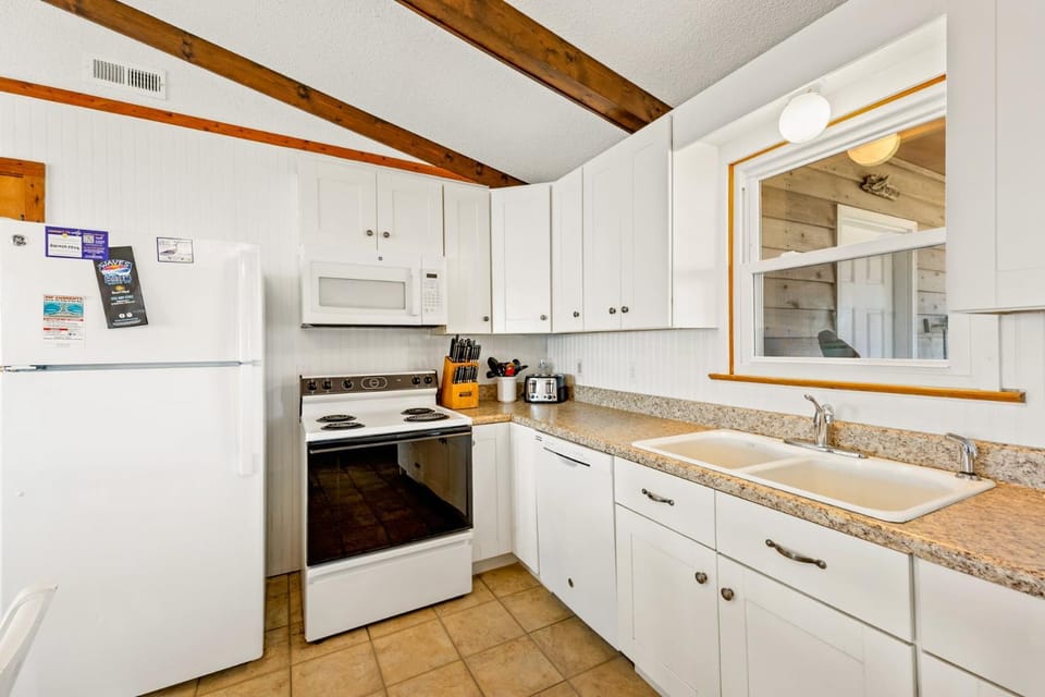 8079 - Saltwater Sunrise House in Outer Banks