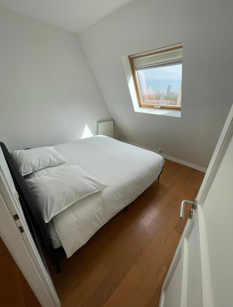 Paris - Luxury Category - Gold Triangle Up to 10 guests with AC Apartment in Paris