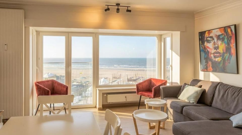 "VitaminSea" Sea View Apartment for 7 people Apartment in Knokke-Heist