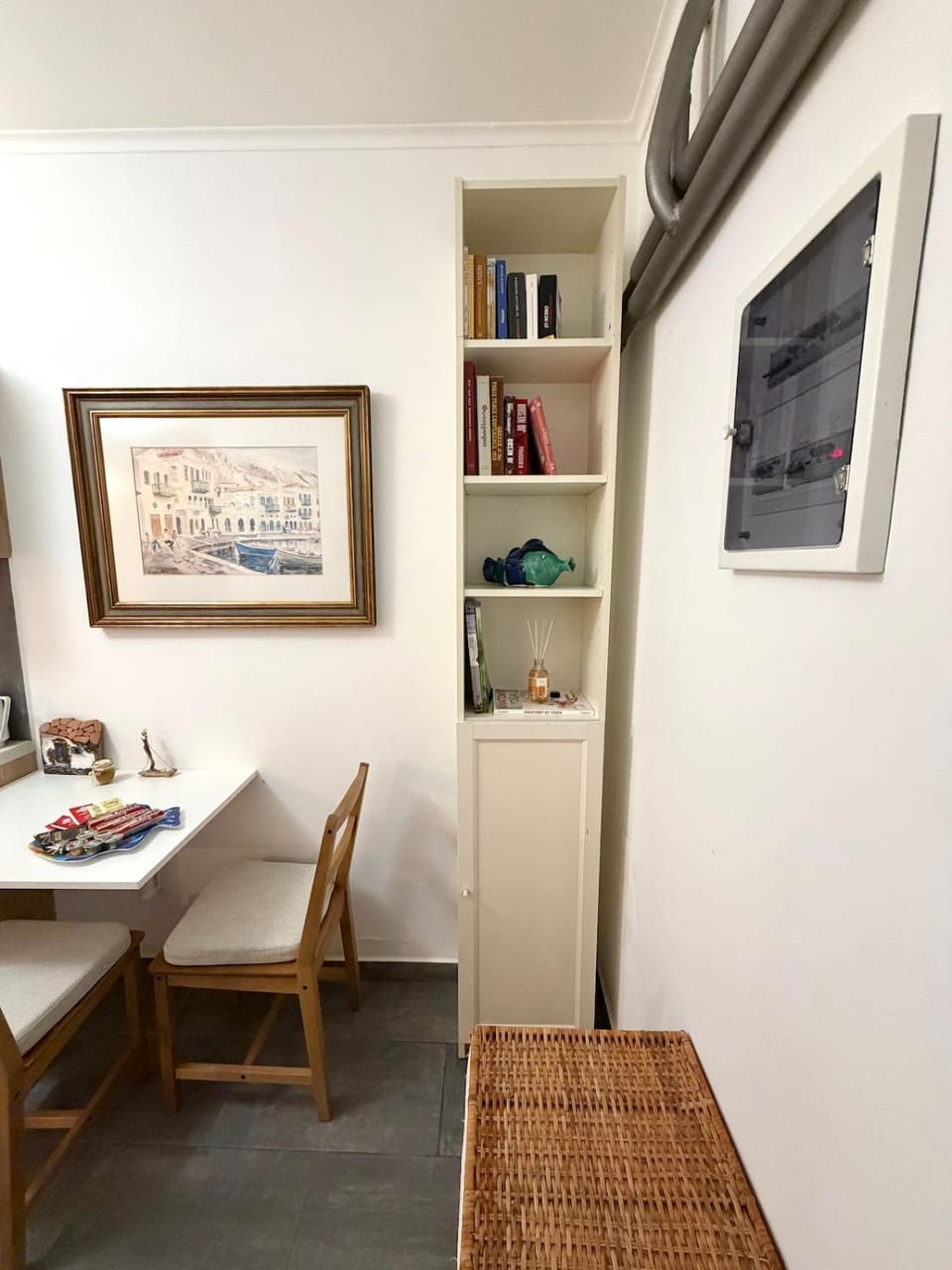 Cozy, Newly Renovated Studio in Central Athens Apartment in Athens
