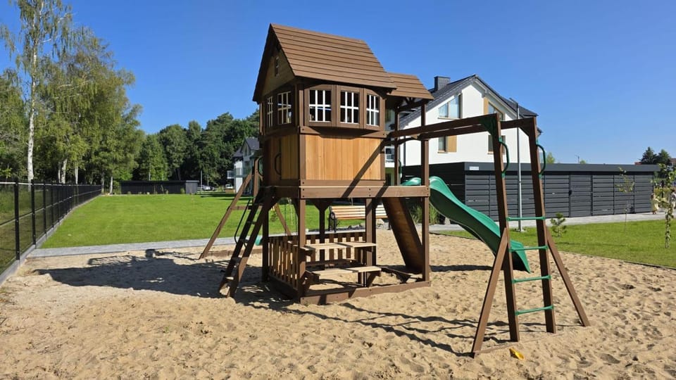 Apartament Bursztynowy z basenem - Łebska Osada Apartment in Pomeranian Voivodeship