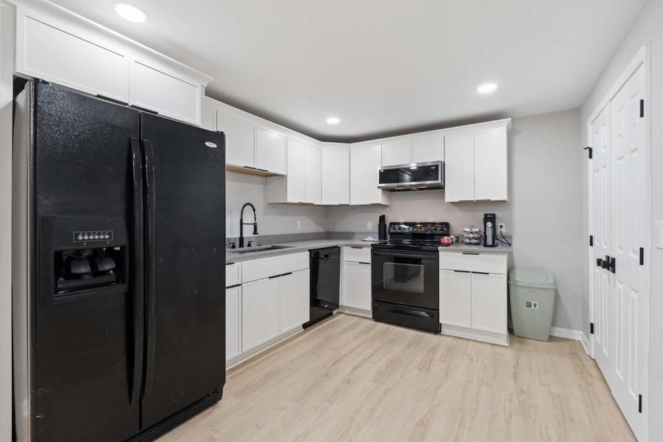 FiveVistas Your Family Home Away From Home House in Snellville