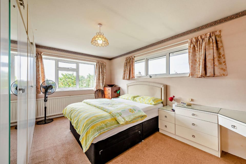 Bed, Bedroom, wardrobe