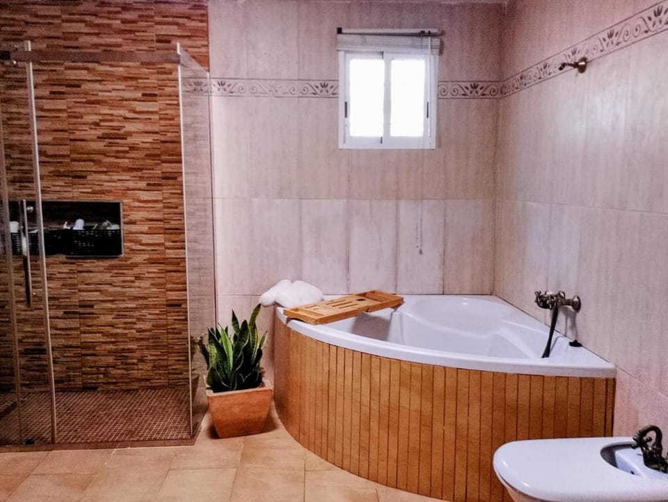 Shower, Bathroom, Bath, towels