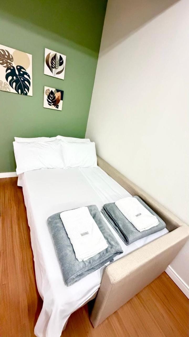 Copacabana reformado na quadra da praia Posto 6 Apartment in Rio de Janeiro