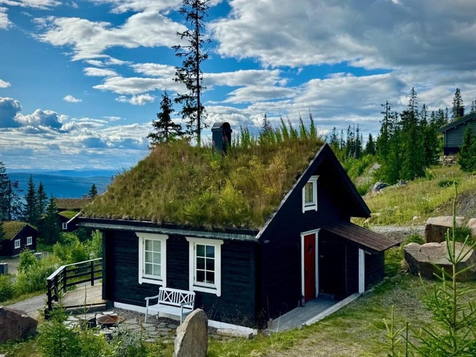 Cosy Cabin with Amazing View, Hafjell Ski Resort Cabin in Innlandet