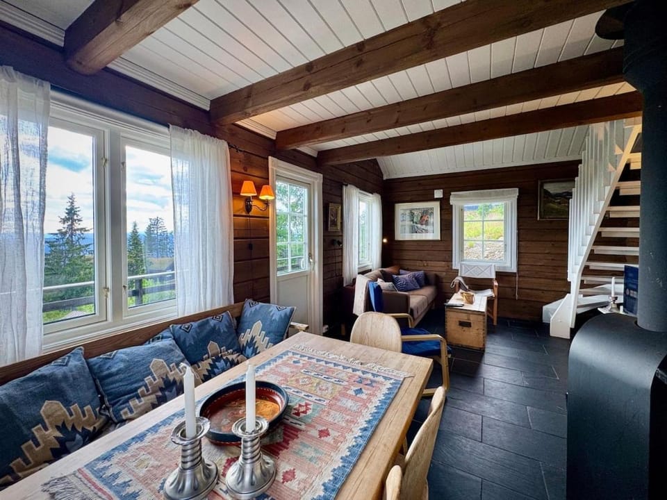Cosy Cabin with Amazing View, Hafjell Ski Resort Cabin in Innlandet