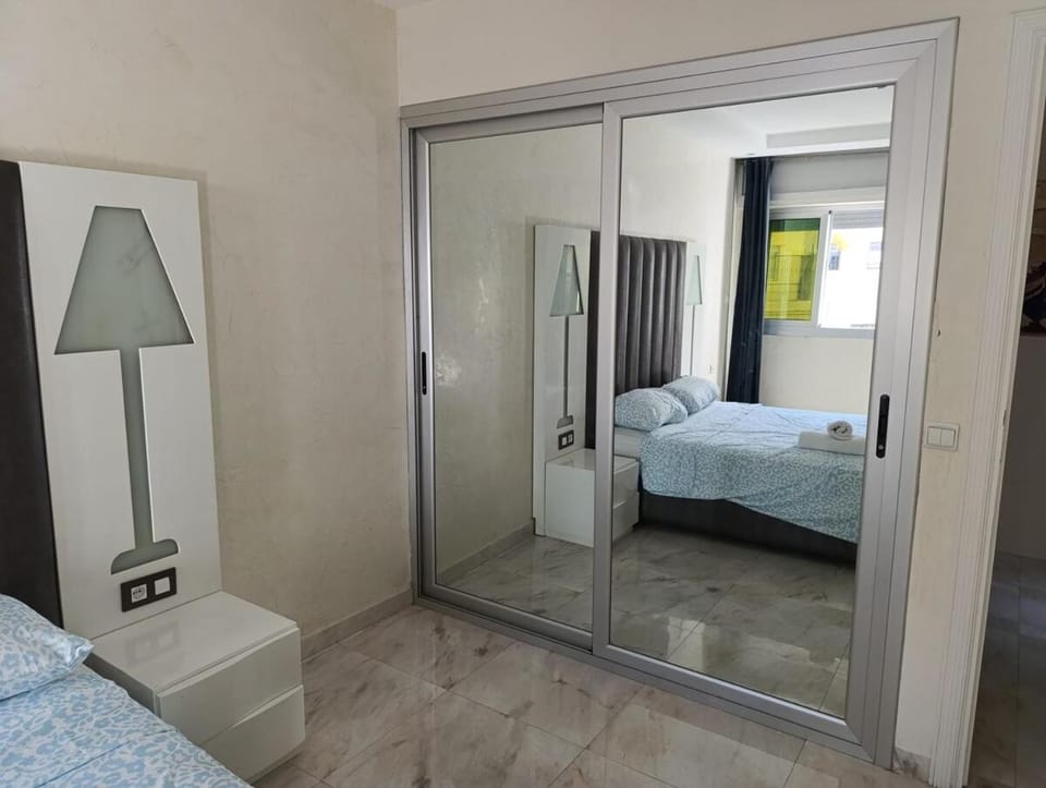 C21 Playa Downtown Family Apartment in Tangier