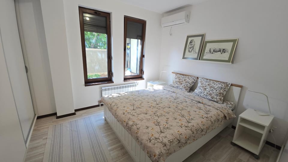 Large apartment with two bedrooms and free parking Apartment in Stara Zagora, Bulgaria